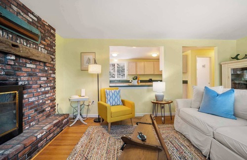 North Chatham Casa | Walk to Water, near Downtown Chatham!