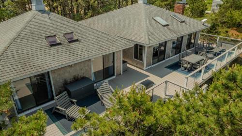 Wellfleet Casa | Walk to Water Private Deck with Water View