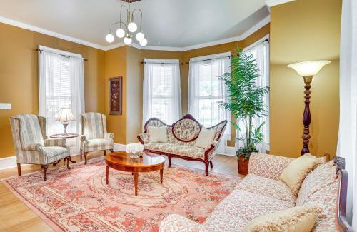 Elizabeth City Casa | Walk to Waterfront Downtown Elizabeth City Home!