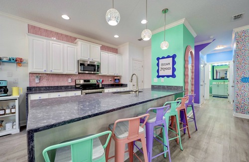 Villages of Crystal Beach Casa | Walk2Beach | Golf Cart | Arcades | Dog Friendly | Stocked Kitchen