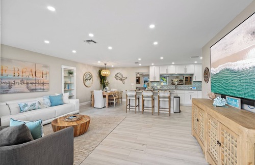 Deerfield Beach Casa | Walk2BEACH|HeatedPool|Spa|GamingRoom|Tikihut|Cove