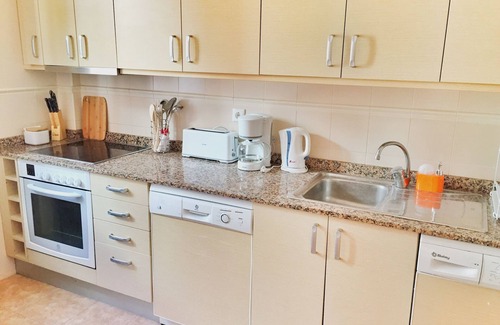 Alcossebre Casa | walk2beach y la ciudad / piscina / todo nuevo patio trasero / privada / golf / ha de ver todas las fotografías!