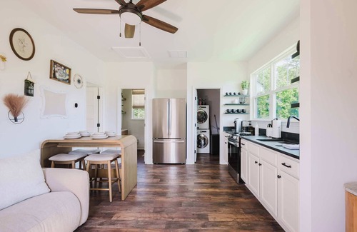 Bluffton Casa | Walk2OldTown! Modern Lux Private Carriage House