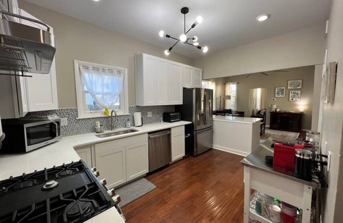 Columbia-Tusculum Casa | Walkable 3-bedrm Centrally Located to Cincy’s best