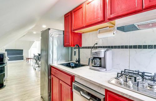Arlington Heights Casa | Walkable Abode in Stroudsburgs Business District!