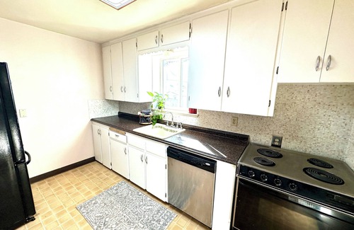 Barths Apartamento | Walkable, bright 2BR charmer in the heart of Wheat Ridge near Lo-Hi