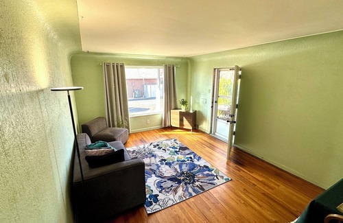 Barths Apartamento | Walkable, bright 2BR charmer in the heart of Wheat Ridge near Lo-Hi