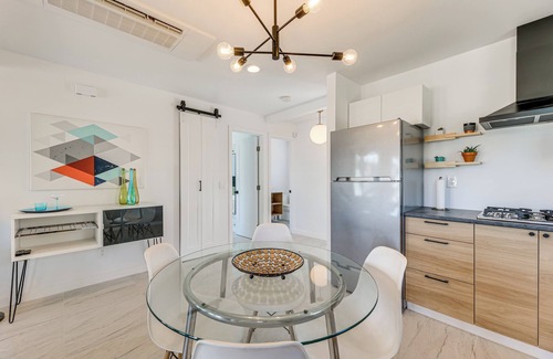 Downtown Casa | Walkable Downtown Chandler Oasis w/Private Patio