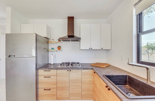 Downtown Casa | Walkable Downtown Chandler Oasis w/Private Patio
