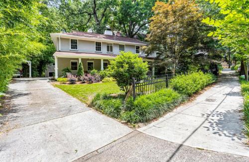 Inman Park Casa | Walkable Inman Park Gem by Beltline Krog and Eateries