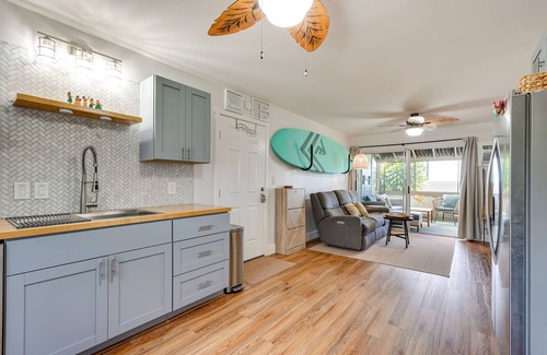 Historic Kailua Village Apartamento | Walkable Kailua-kona Condo - 2 Blocks to Pier!