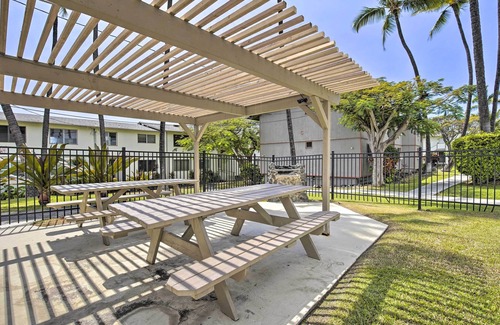 Historic Kailua Village Apartamento | Walkable Kailua-kona Condo - 2 Blocks to Pier!
