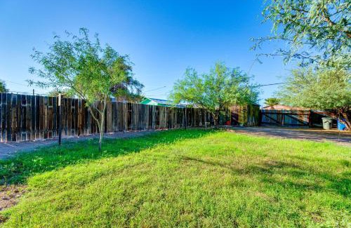 Collins Casa | Walkable Location, Fenced Yard Wickenburg Home!