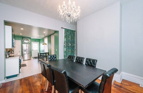 Central Northside Casa | Walkable Luxury 4 Br House
