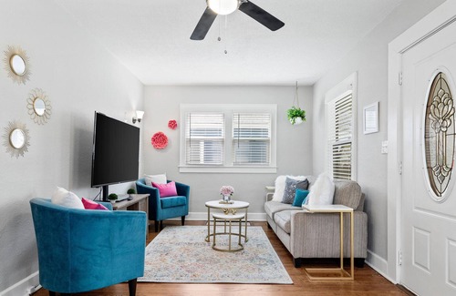 North Kansas City Casa | Look at this cutie located in North Kansas City, MO