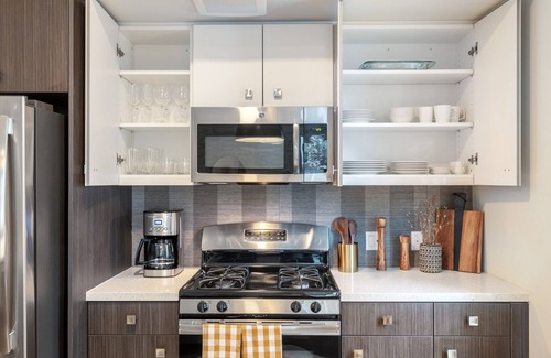 South of Market Apartamento | Walkable SoMa 2BR w/ Gym + Game Patio near Civic Center by Blueground