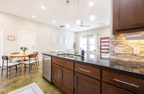 Chestnut Casa | Walkable to Food, Bars, Trails, Music - Near Downtown w/ Yard and Parking!