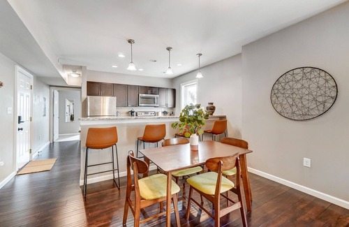 Oakley Apartamento | Walkable to Oakley Square-Newly Renovated-King Bed