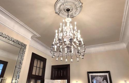 Faubourg Livaudais Casa | Walker Mansion on St Charles Ave - Unit 2