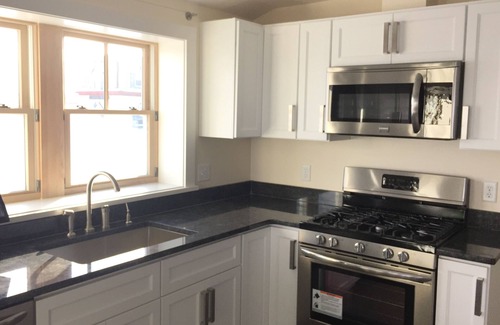 East Chop Apartamento | A poca distancia de la terminal de ferry de Oak Bluffs con vista al mar de 180 grados