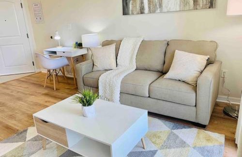 Florida Center Apartamento | Walking Distance from Universal One Bedroom Resort