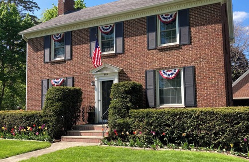 Sturgeon Bay Apartamento | Walking Distance to Downtown and Waterfront - Cozy Studio Apartment