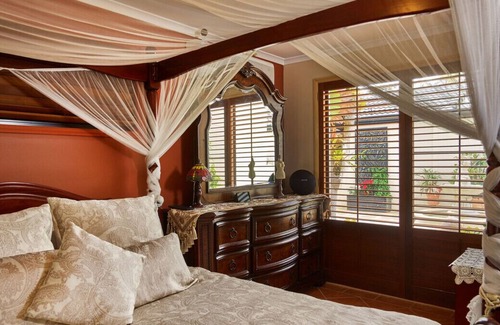 Helensvale Casa | Walking distance to Movie World