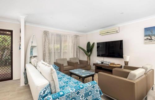 Anna Bay Casa | Walking Distance to Birubi Beach