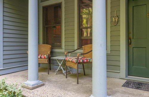 Fennville Casa | Walking distance to Lake Michigan! Cozy Cottage