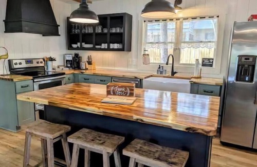Dahlonega Casa | NEW Listing Walking Distance to town Miner's Rest