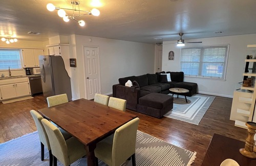 Norman Casa | Walking distance to the Stadium! Charming 3-bedroom house in lovely Norman