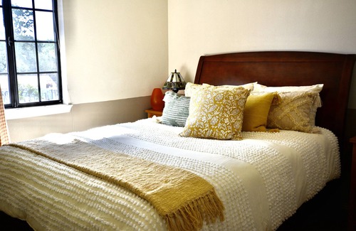 Solvang Otro | Walking distance to Los Olivos on working ranch in wine country.