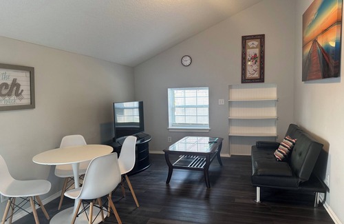 Downtown Historic District Apartamento | Walking distance to historic downtown