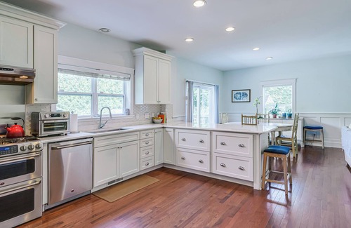 Bridgehampton Casa | Walking distance to Bridgehampton Town & short drive to ocean beaches.
