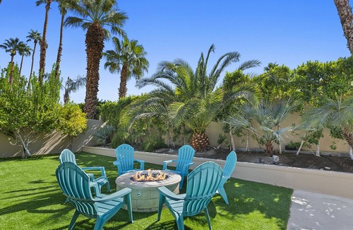Araby Casa | Walking On Sunshine - Beautiful Palm Springs Retreat