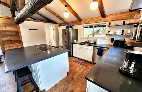 Traverse City Chalet De Esquí | NorthCoast❤s Chalet ★ Situado en el centro ★ Walk 2 Bay