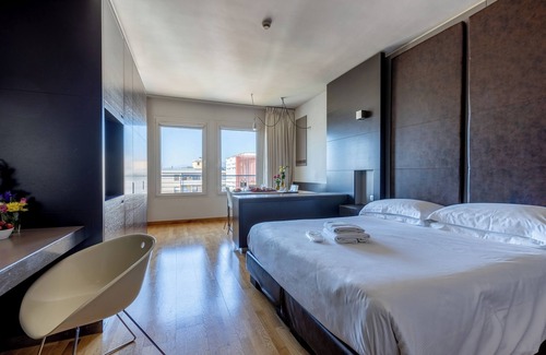 Prato Hotel | Wall Art Hotel