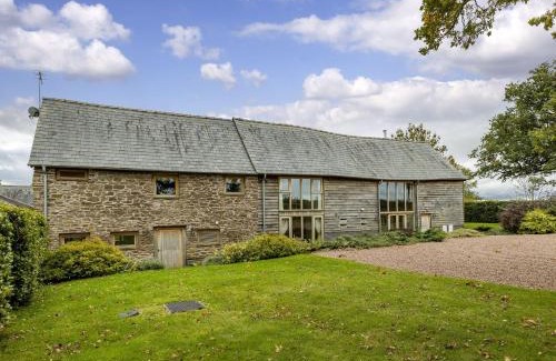 Bromyard Casa | Wall Hills Barn