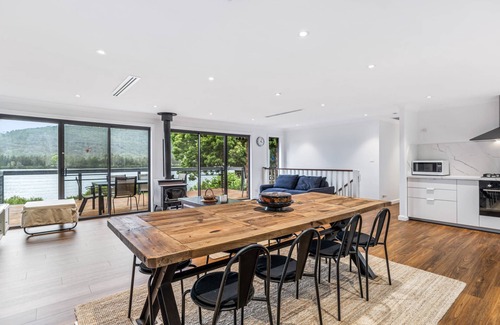 Gunderman Casa | "Wallaby Lodge" Hawkesbury River