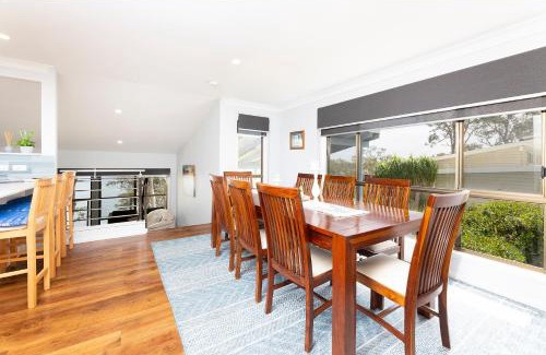 Green Point Casa | Wallis Lake Retreat-Between the ocean and the lake