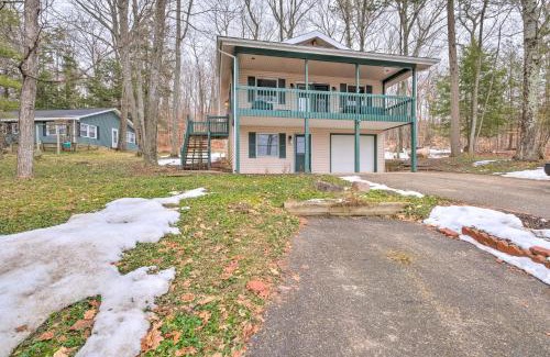 Petoskey Casa | Walloon Lake Vacation Rental Walk to Water!
