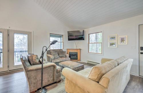 Petoskey Casa | Walloon Lake Vacation Rental Walk to Water!