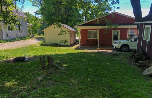 Walloon Lake Casa | Walloon Village Cottage - Ideal para familias