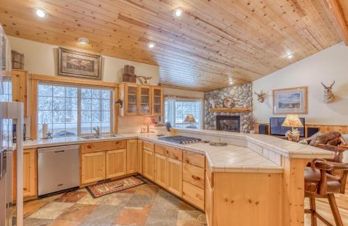 Deer Park Casa | Wallowa with Western Charm - Meredith Lodging