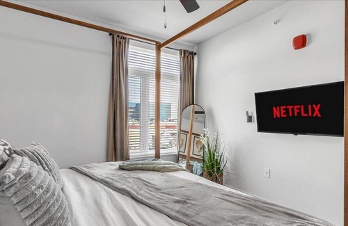 Rogers Apartamento | Walmart Amp|King|Pool|Fitness|Yoga|Game Room