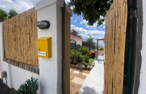 Cape Town City Centre Casa | Walmer Cottage - Cute & Pet friendly