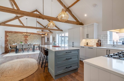 Foxley Casa | Walnut Tree Barn - Cuatro Habitaciones Casa, Capacidad 8