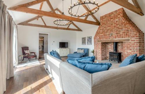 Foxley Casa | Walnut Tree Barn
