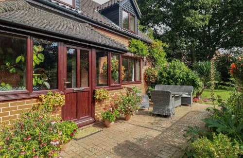 Catfield Casa | Walnut Tree Cottage