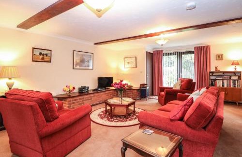 Catfield Casa | Walnut Tree Cottage